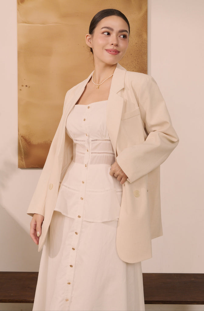 Soft power blazer in beige