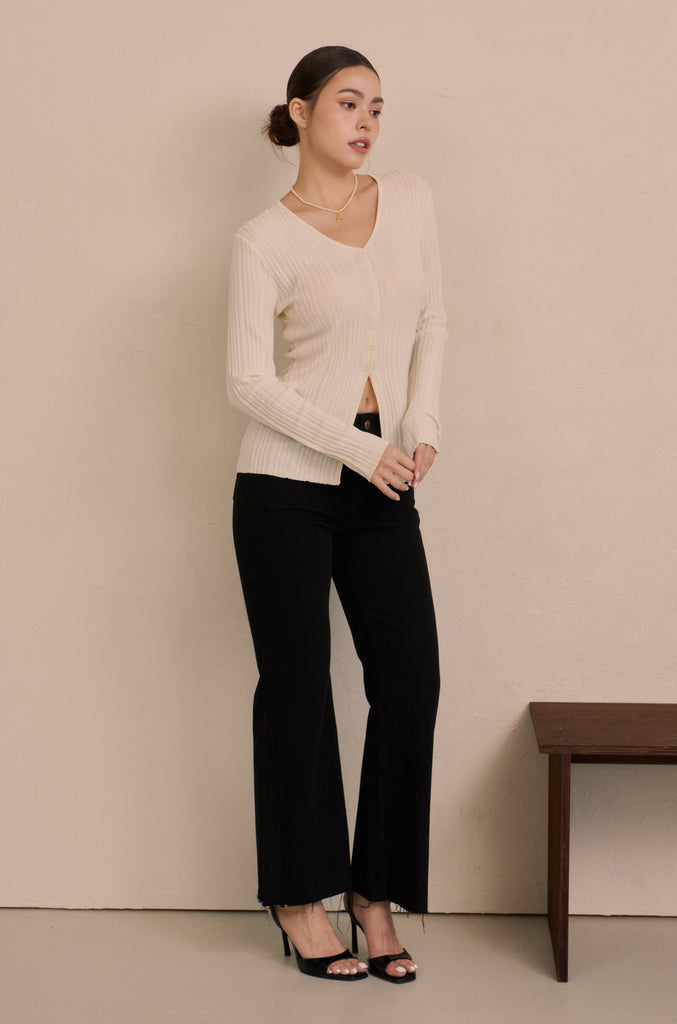 My boo V-neck cardigan in white