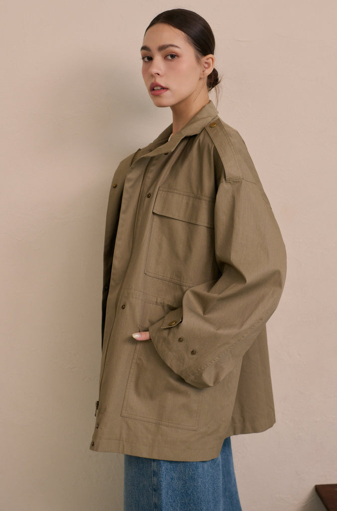Scout layer trench coat in green
