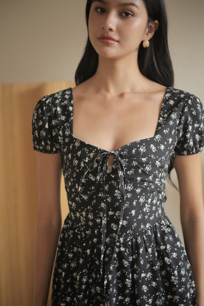 Under the Tuscan Sun dress in black Floral