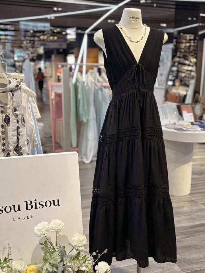 V neck linen lace maxi dress in Black/White