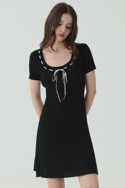 Sweet bow-strap knit mini dress in black