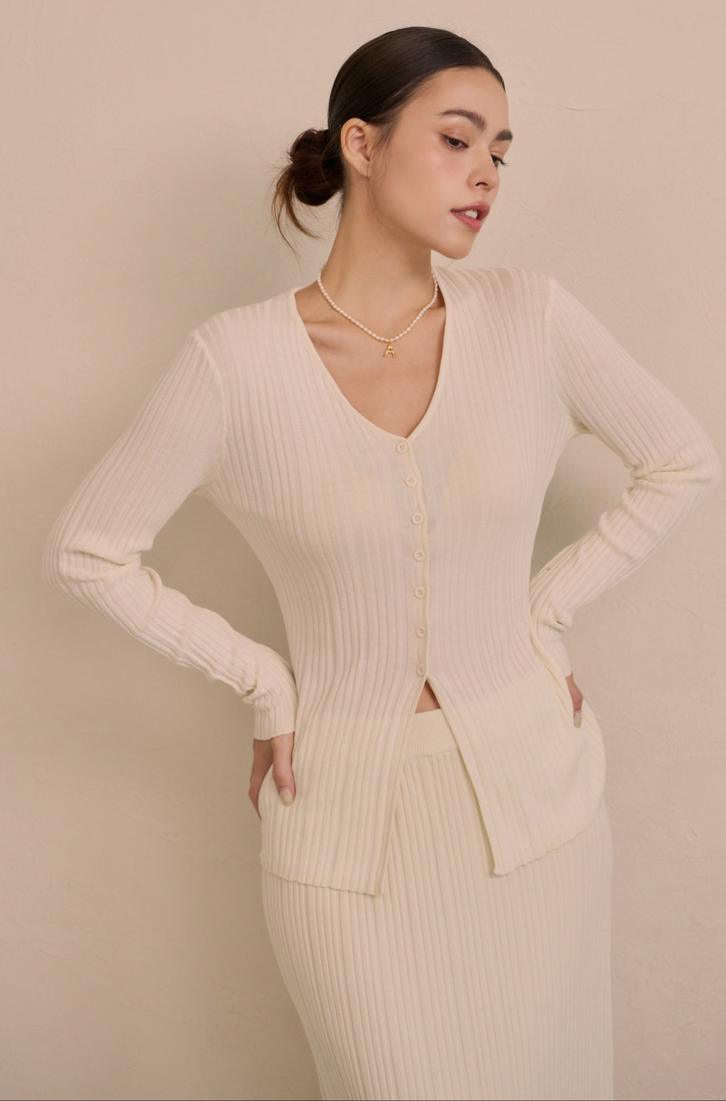 My boo V-neck cardigan in white