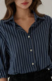 Harbor stripes shirt in navy blue