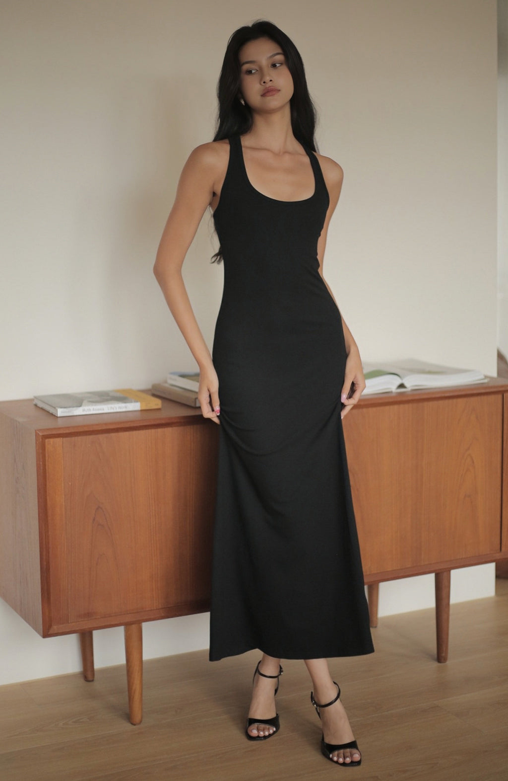 Twist back midi dress in black